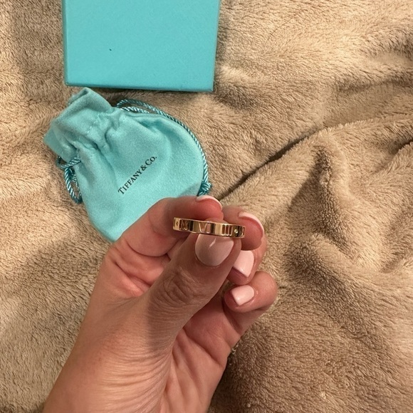 BRAND NEW Tiffany & Co. 18ct Rose Gold and Diamond Atlas Pierced Ring Size 7.5 - Picture 9 of 9